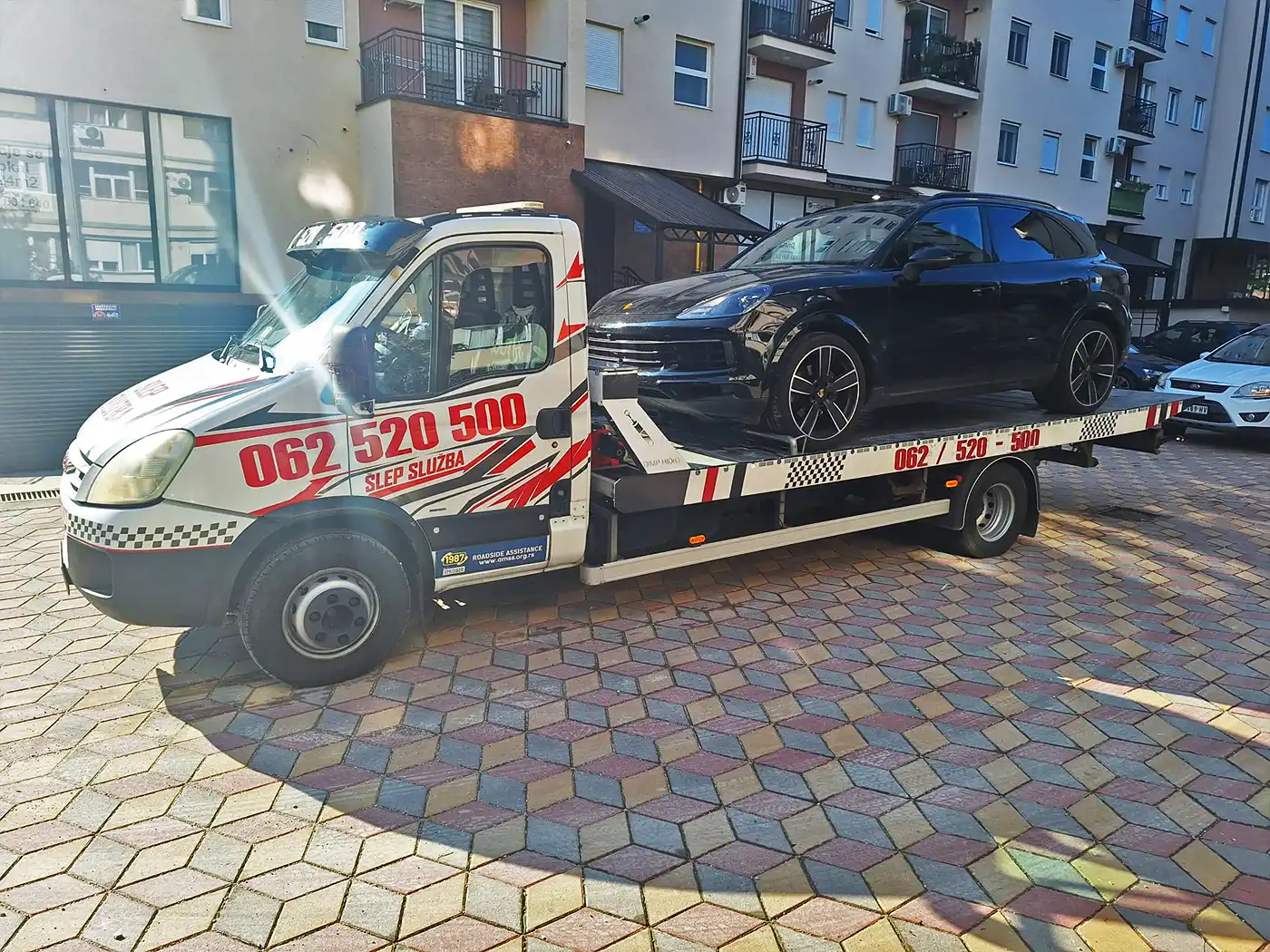 Šlepanje luksuznog vozila